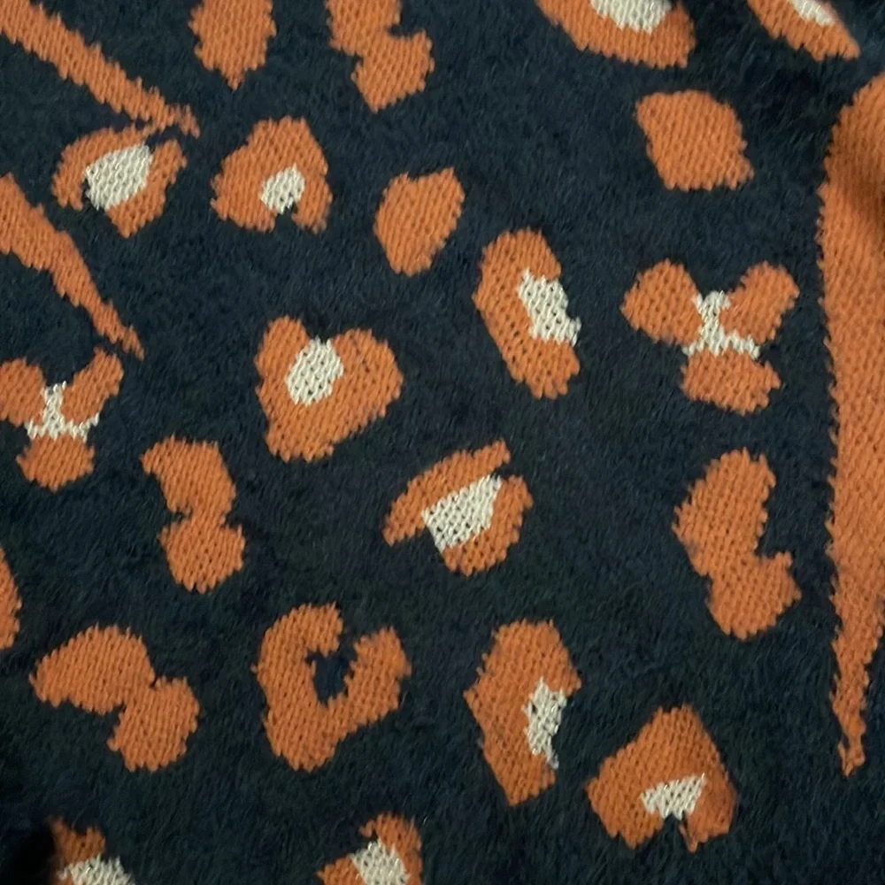New super soft sweater XL